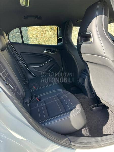 Mercedes Benz GLA 220 night paket