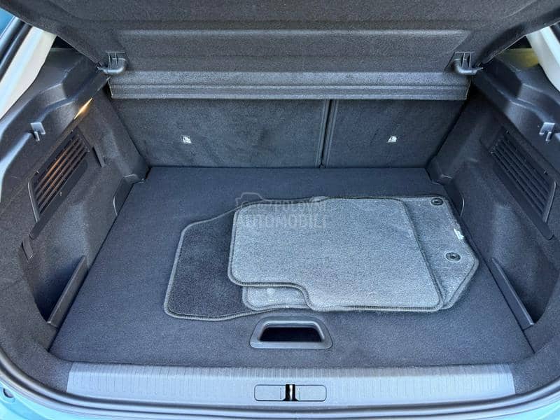 Citroen C4 1.5 HDI SHINE/KAM