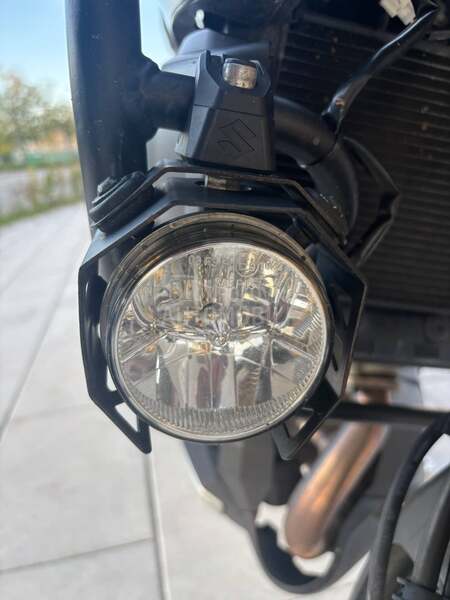 Suzuki V Strom