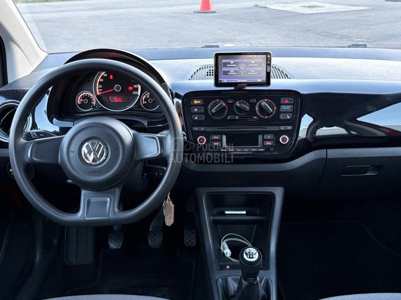 Volkswagen up! 