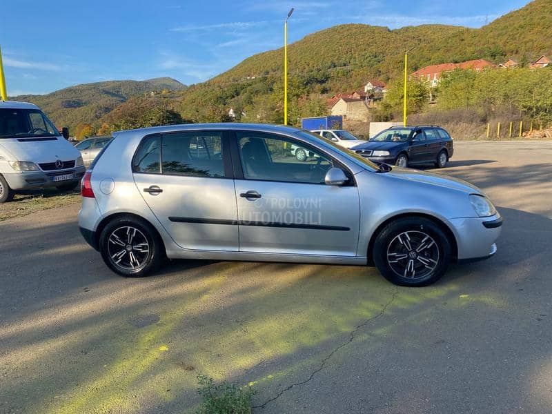 Volkswagen Golf 5 1.9 tdi