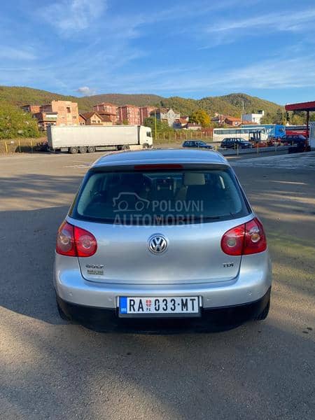 Volkswagen Golf 5 1.9 tdi