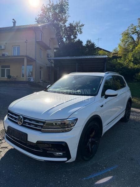 Volkswagen Tiguan 2.0 240k.Z.A.M.E.N.A