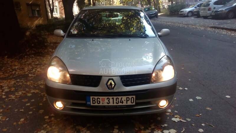 Renault Clio I.Z.V.A.N.R.E.D.A.N.