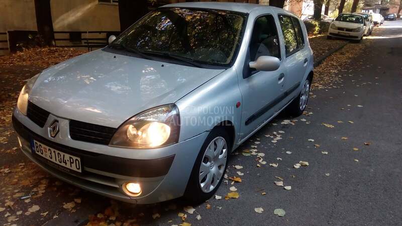 Renault Clio I.Z.V.A.N.R.E.D.A.N.