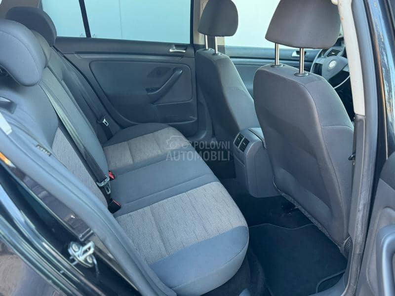 Volkswagen Golf 5  Volkswagen Golf 5