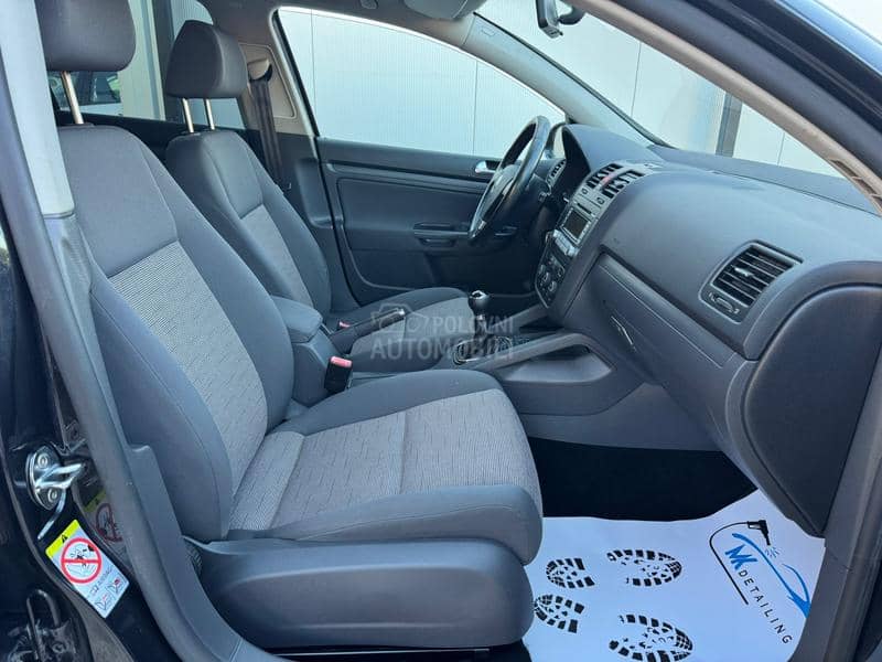 Volkswagen Golf 5  Volkswagen Golf 5