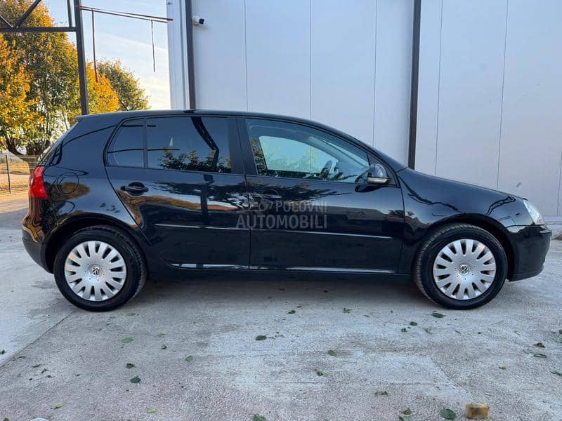 Volkswagen Golf 5  Volkswagen Golf 5