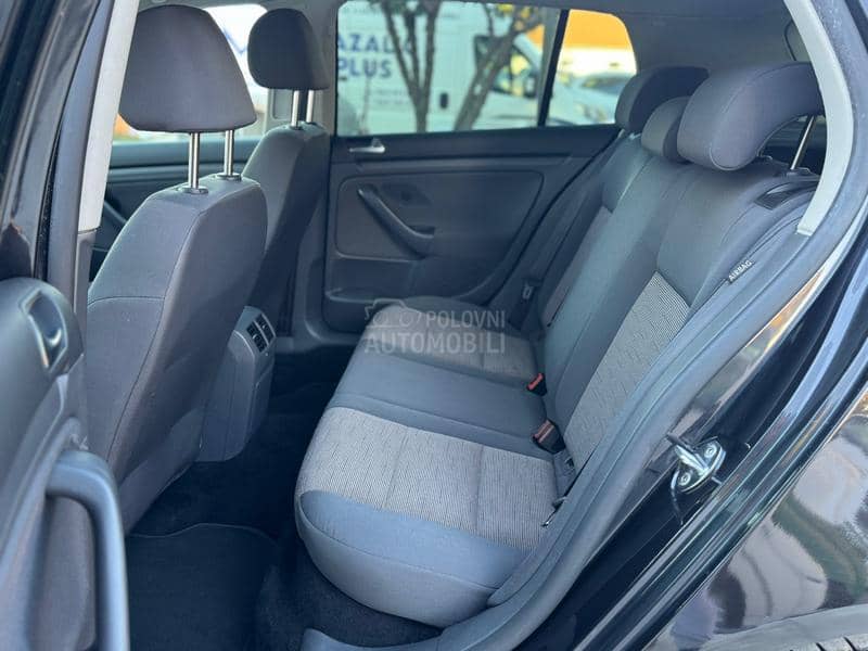 Volkswagen Golf 5  Volkswagen Golf 5