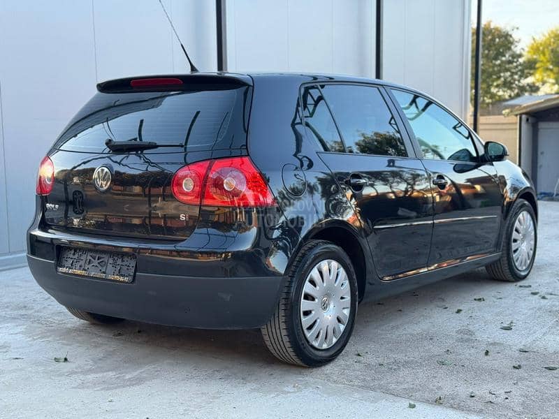 Volkswagen Golf 5  Volkswagen Golf 5