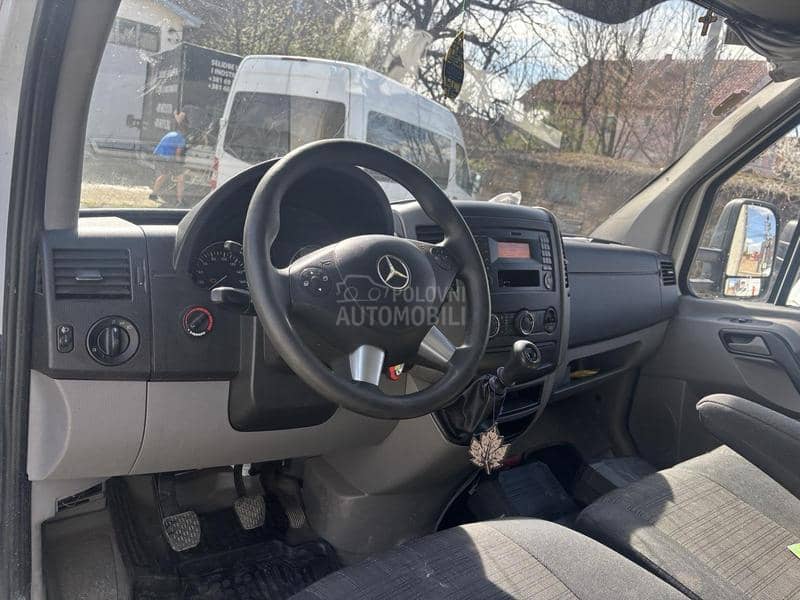 Mercedes Benz Sprinter