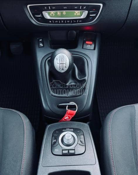 Renault Scenic 1.5 DCI XMOD NOV