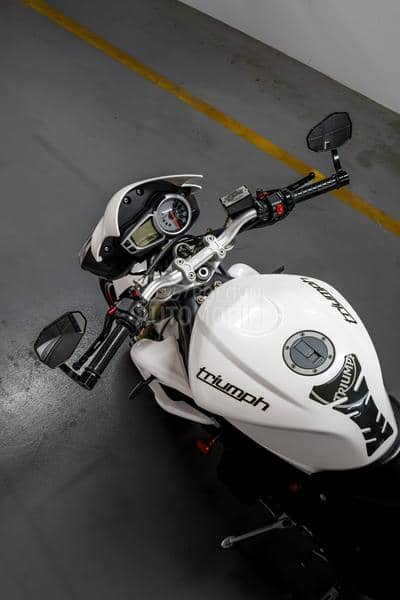 Triumph street triple 675