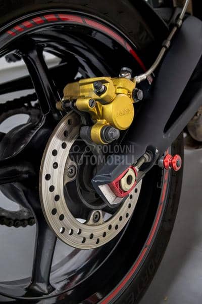 Triumph street triple 675