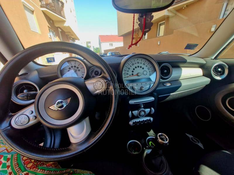 MINI Cooper 1.6 HDI