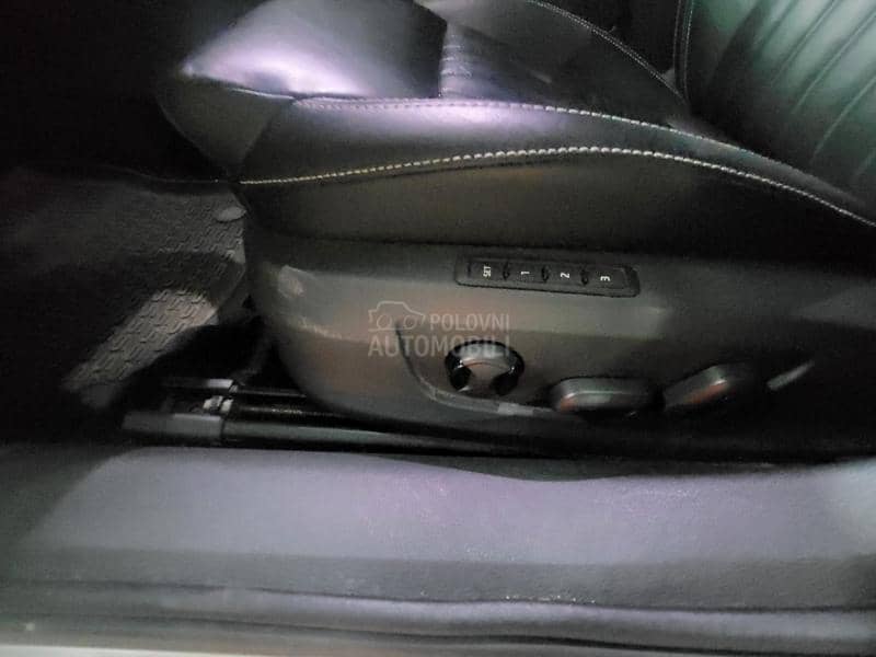 Škoda Superb 2.0 tdi 4x4 STYLE