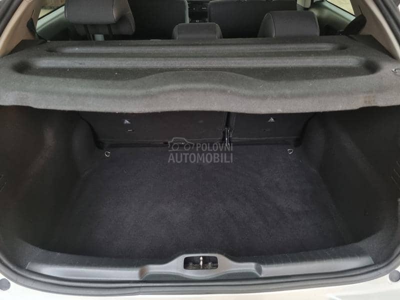 Citroen C4 Cactus 1.2b /AUTOMTIK/