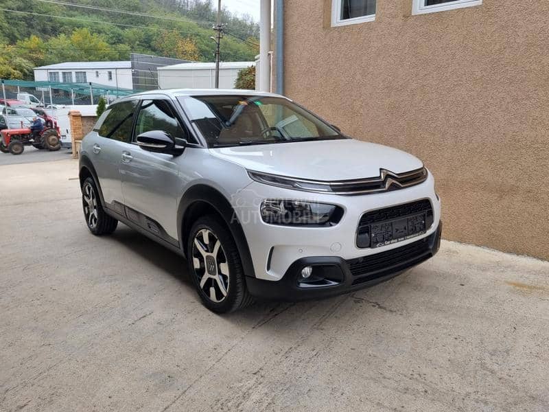 Citroen C4 Cactus 1.2b /AUTOMTIK/