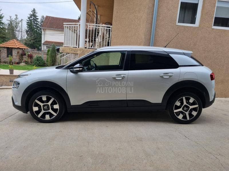 Citroen C4 Cactus 1.2b /AUTOMTIK/