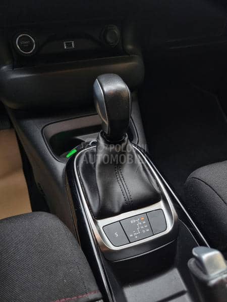 Citroen C4 Cactus 1.2b /AUTOMTIK/