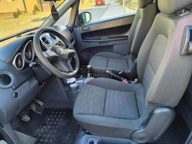 Mitsubishi Colt 