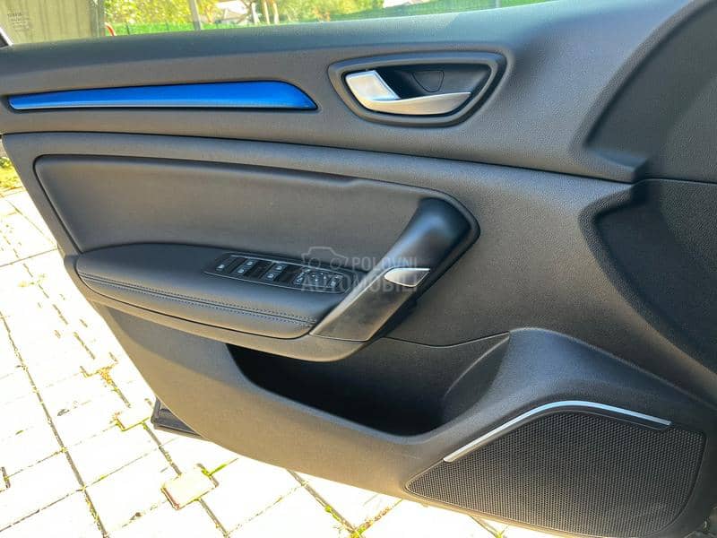 Renault Megane 1.6 GT