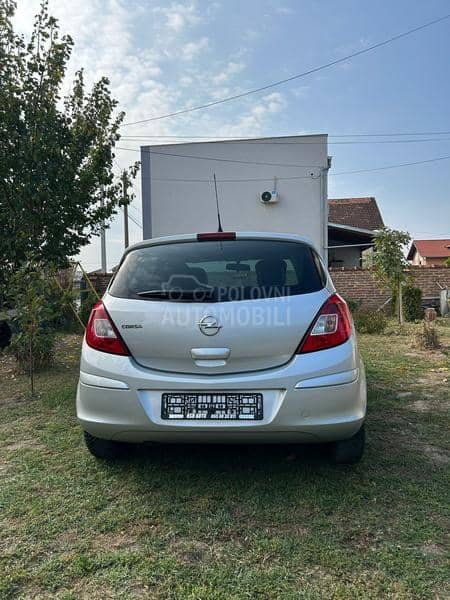 Opel Corsa D 1.3DTCi/0DLIČNA/