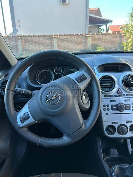 Opel Corsa D 1.3DTCi/0DLIČNA/