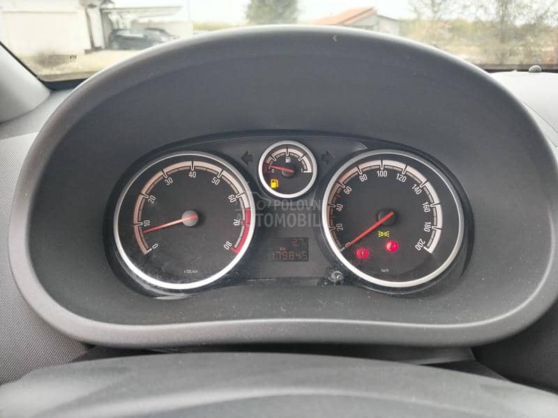 Opel Corsa D 1.2