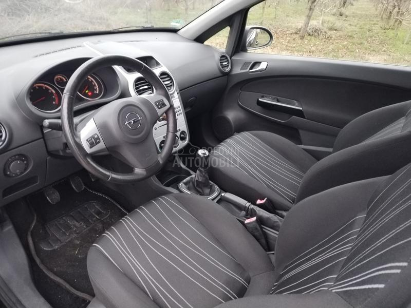 Opel Corsa D 1.0