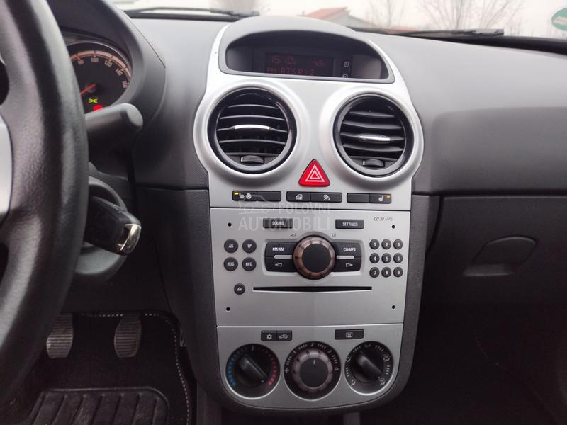 Opel Corsa D 1.0