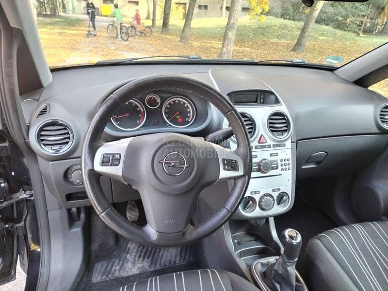 Opel Corsa D 1.0