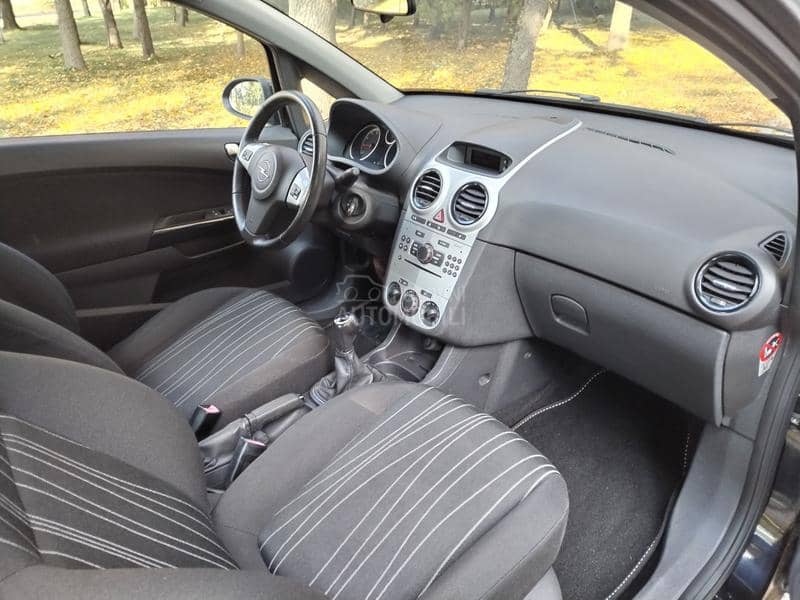 Opel Corsa D 1.0