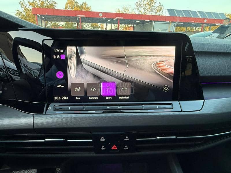 Volkswagen Golf 8 DSG Style IQ