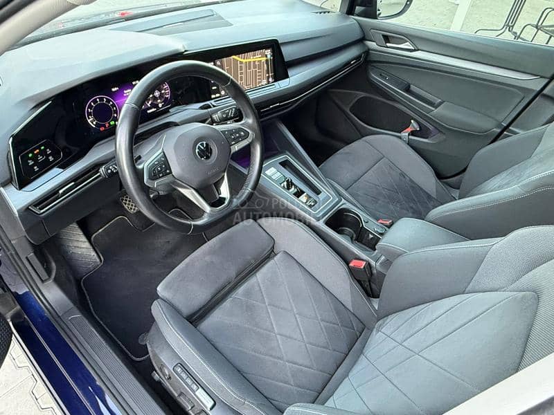 Volkswagen Golf 8 DSG Style IQ