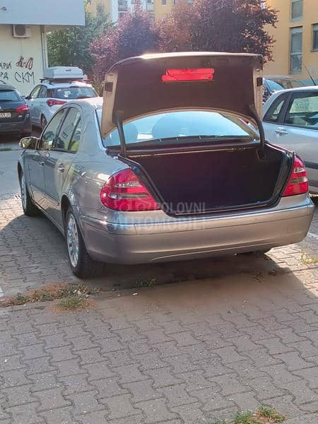 Mercedes Benz E 200 1800