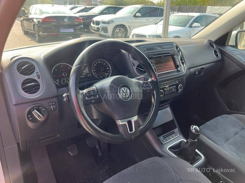 Volkswagen Tiguan 2.0TDI HIGLINE SPORT Volkswagen Tiguan 2.0TDI HIGLINE SPORT