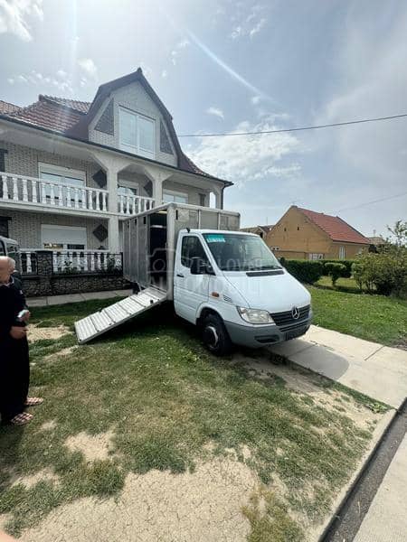 Mercedes Benz Sprinter 