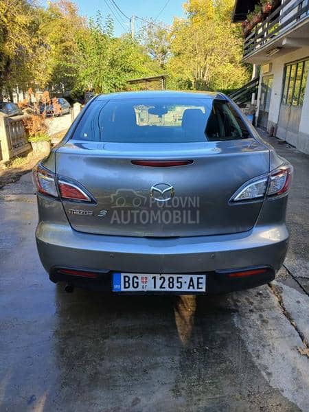 Mazda 3 1.6 b