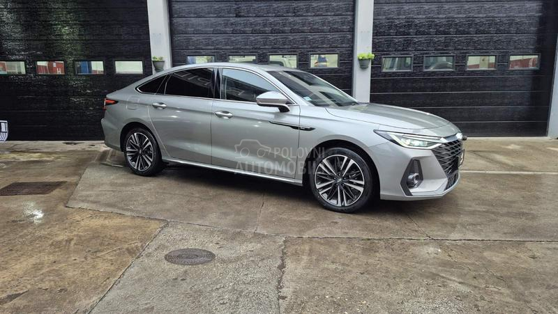 Chery Arrizo 8 Noble