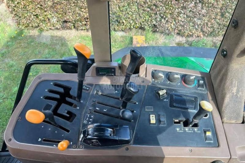 John Deere 7710