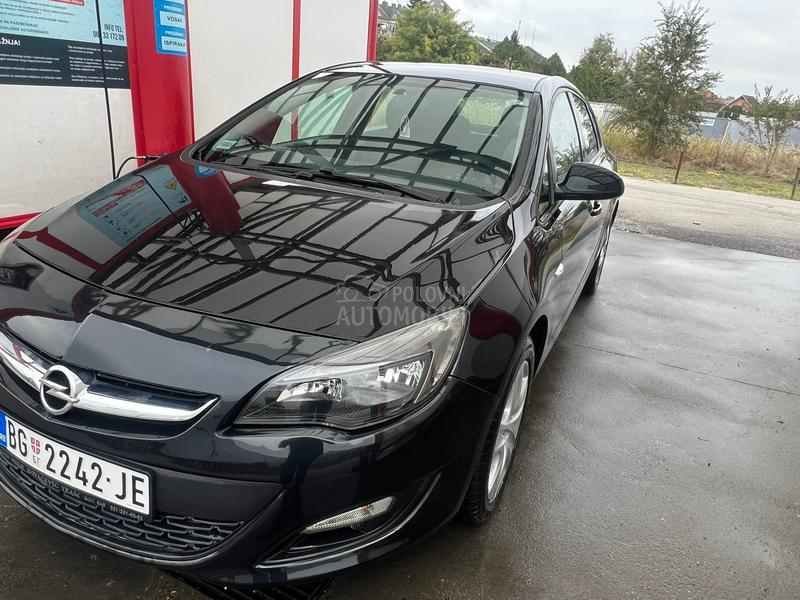Opel Astra J CDTI