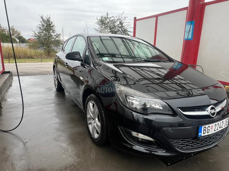 Opel Astra J CDTI