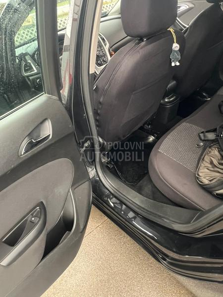 Opel Astra J CDTI