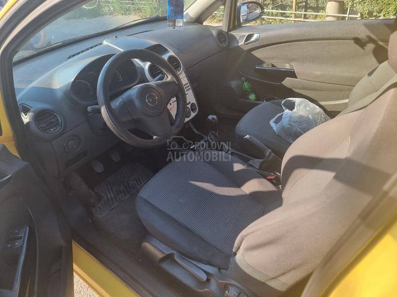 Opel Corsa D Van
