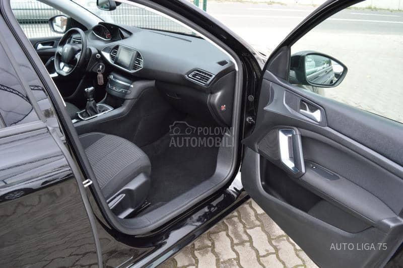 Peugeot 308 1.2 PureTech110 Busi