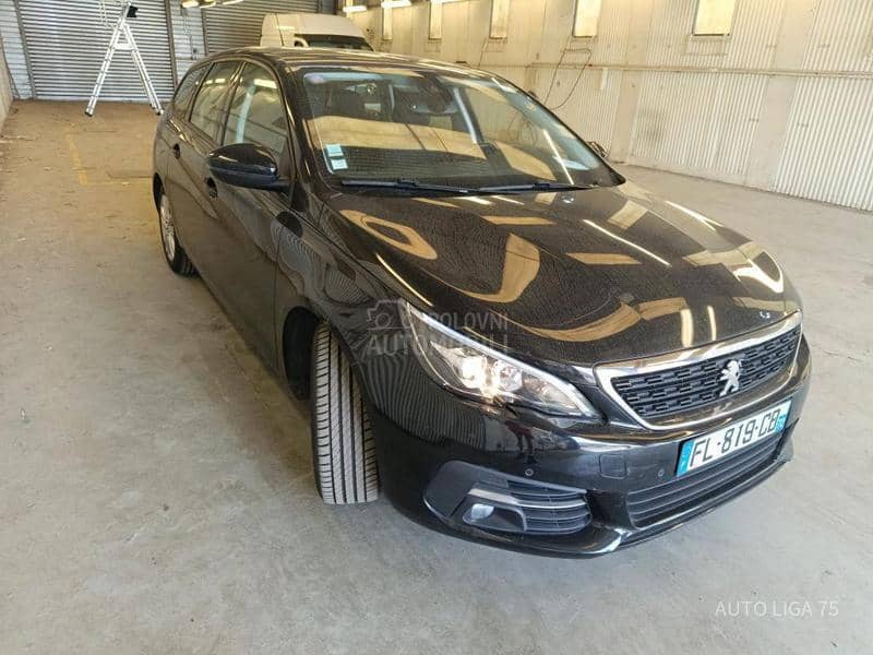 Peugeot 308 1.2 PureTech110 Busi