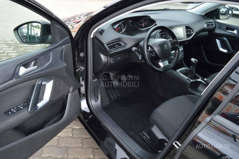 Peugeot 308 1.2 PureTech110 Busi