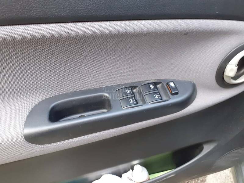 Daihatsu Trevis 1.0