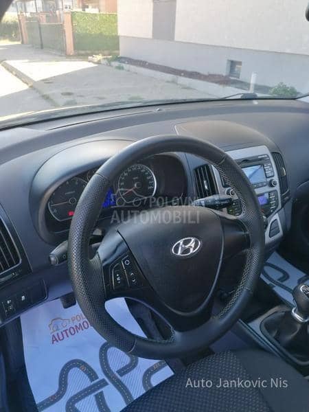 Hyundai i30 1.4i ILIKE LINE CH Hyundai i30 1.4i ILIKE LINE CH